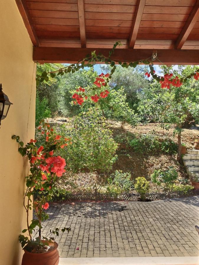Gastouri Villa Pascalia With Heated Pool In October And Views Achílleion 外观 照片
