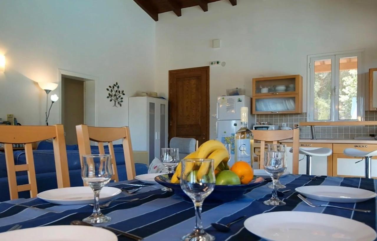 Gastouri Villa Pascalia With Heated Pool In October And Views Achílleion 外观 照片